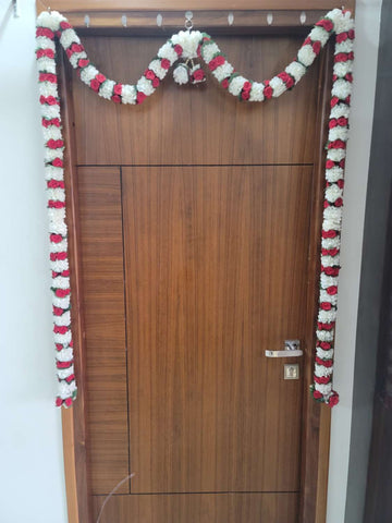 Sharu Space White Door Thoran with Roses