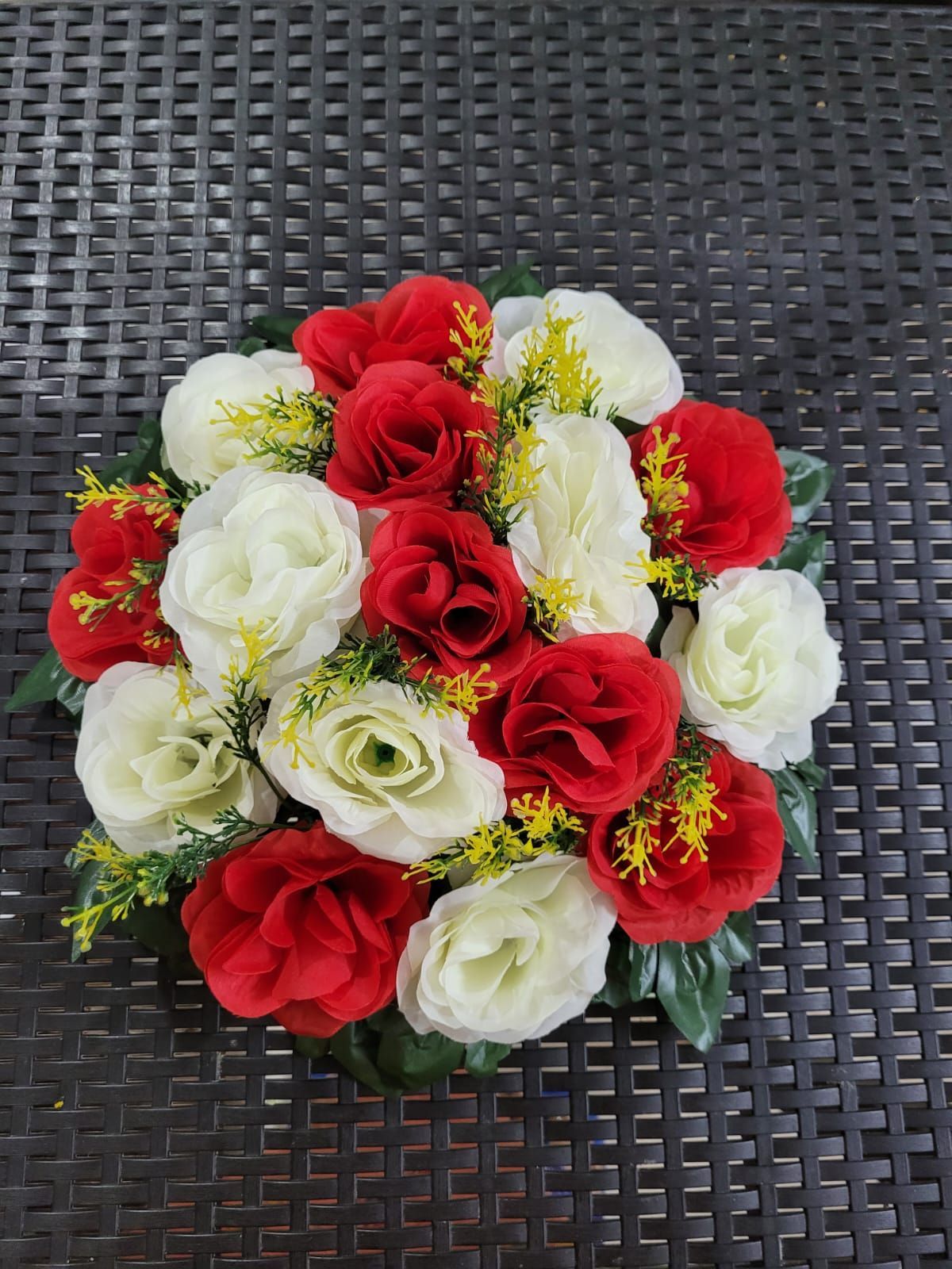 Sharu Space Round Rose Bouquet