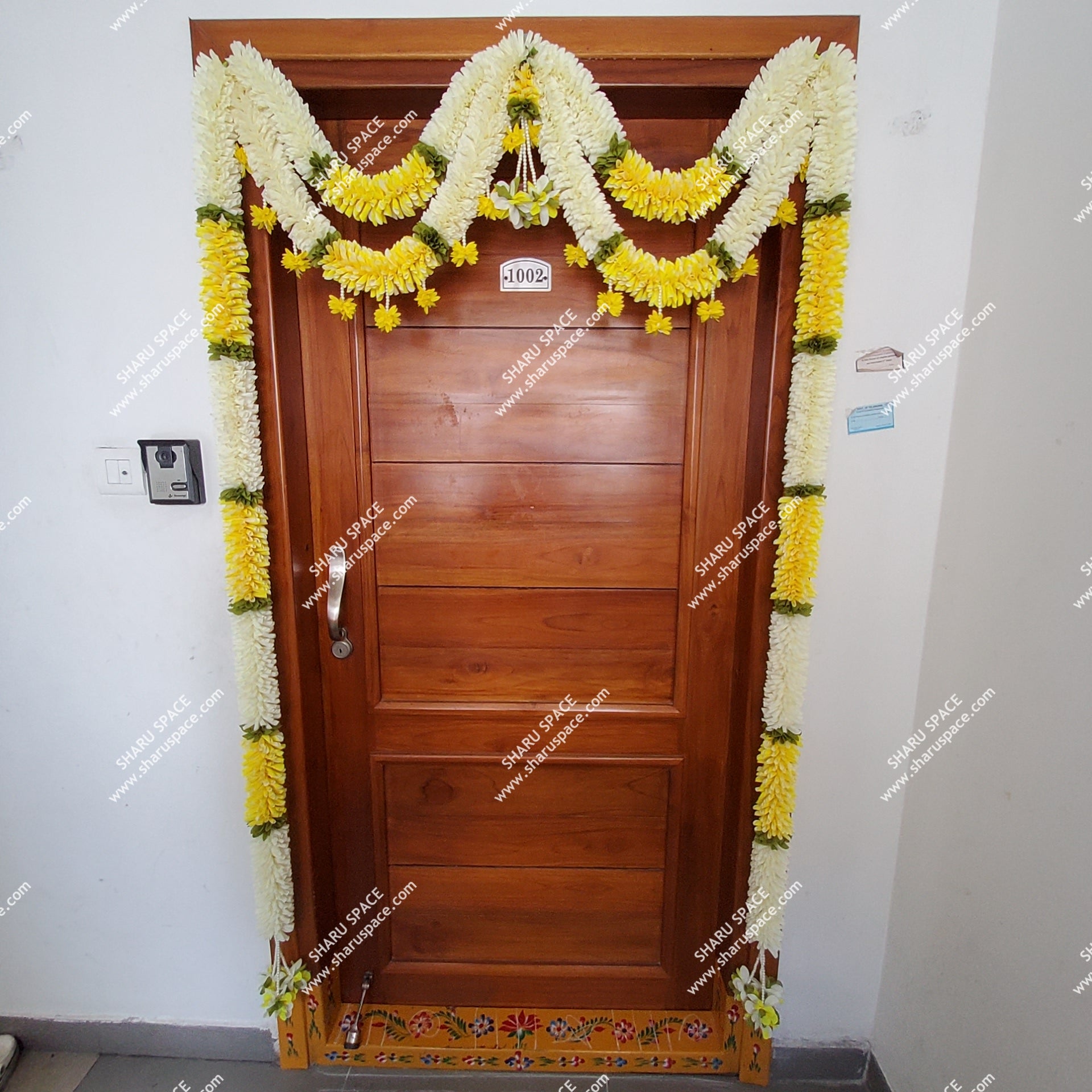 Sharu Space Premium White Yellow Door Thoran